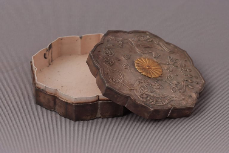 八稜形鳳凰紋ボンボニエール