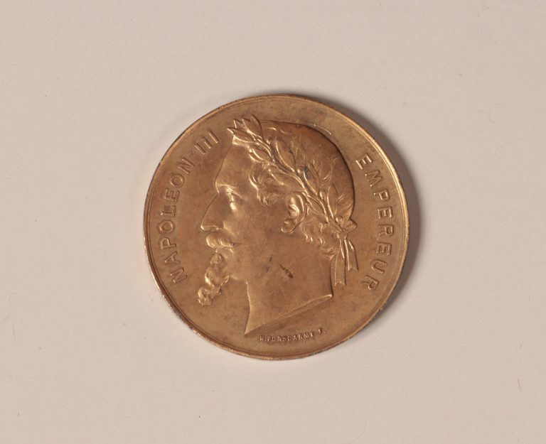 メダル（第2回パリ万国博覧会記念品）