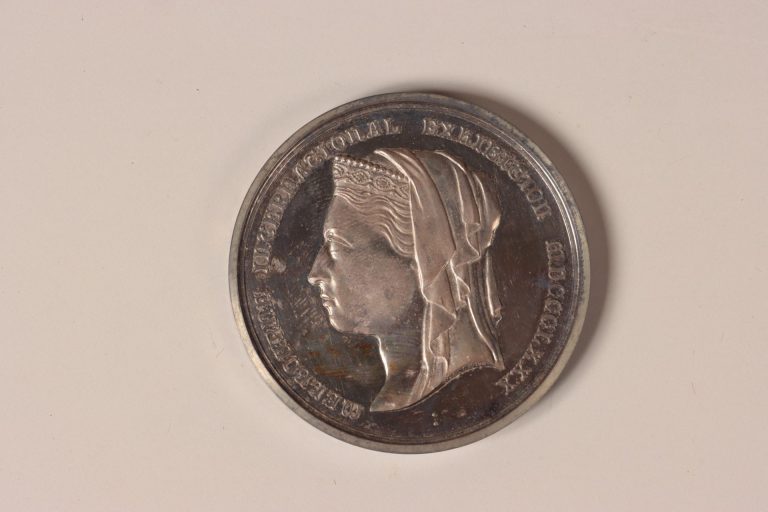 メダル（メルボルン万国博覧会記念品）